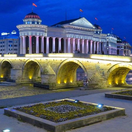 Vardar Skopje Exterior foto