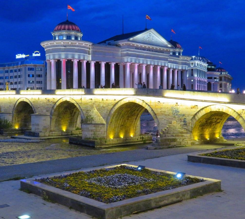 Vardar Skopje Exterior foto